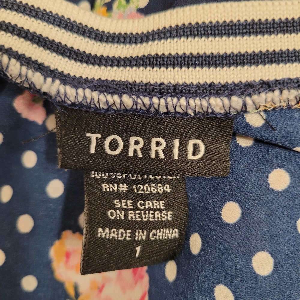 Torrid Top - Picture 3 of 3